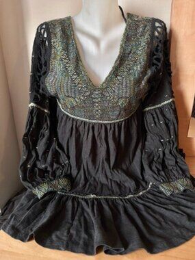 Free people gray embroidered top size extra small